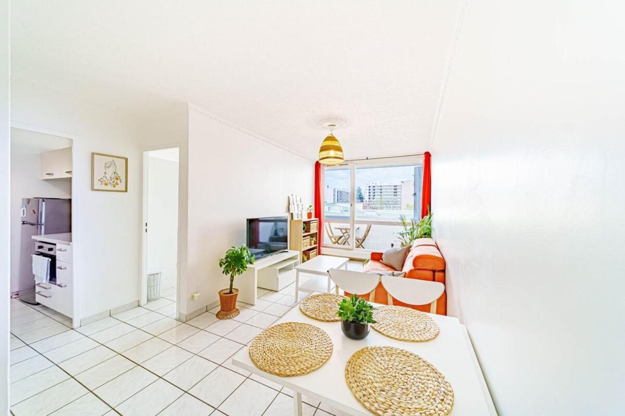 Atypical Apartment With Balcony & Interior Stairs Villeurbanne Extérieur photo