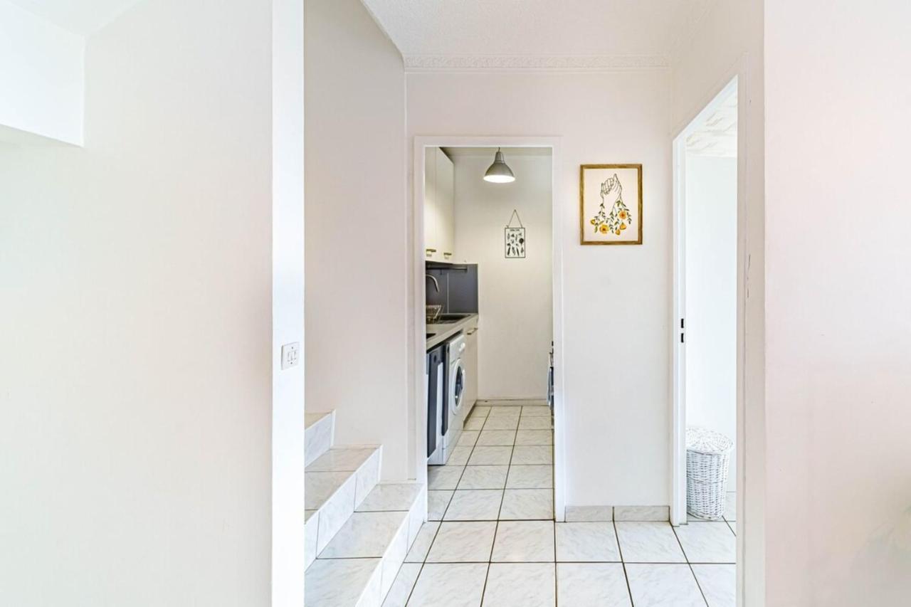Atypical Apartment With Balcony & Interior Stairs Villeurbanne Extérieur photo